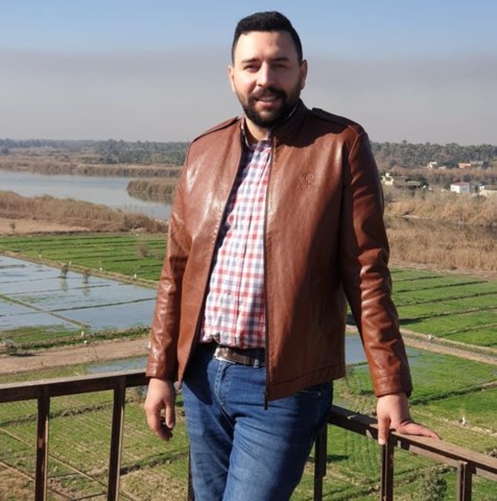 Meet your Posher, Ahmed